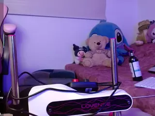 levi-cloud's Live Sex Cam Show
