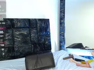 loretahorny's Live Sex Cam Show