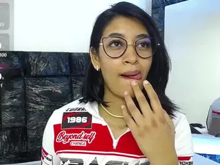 loretahorny's Live Sex Cam Show