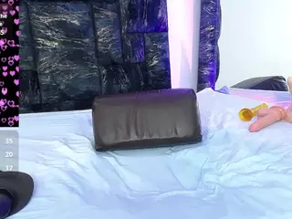 loretahorny's Live Sex Cam Show