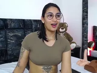 loretahorny's Live Sex Cam Show
