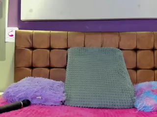 mila-mendoza's Live Sex Cam Show