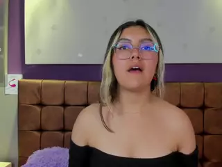 mila-mendoza's Live Sex Cam Show