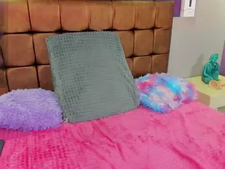 mila-mendoza's Live Sex Cam Show