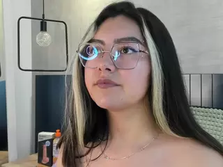 mila-mendoza's Live Sex Cam Show