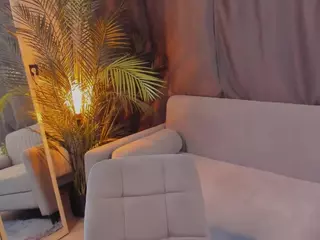 ZaraBrougham's Live Sex Cam Show