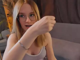 ZaraBrougham's Live Sex Cam Show