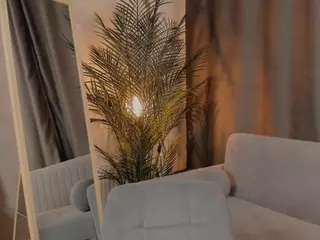 ZaraBrougham's Live Sex Cam Show