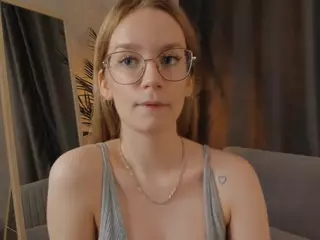 ZaraBrougham's Live Sex Cam Show