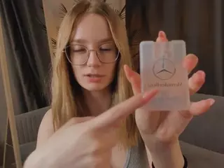 ZaraBrougham's Live Sex Cam Show