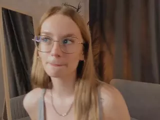 ZaraBrougham's Live Sex Cam Show