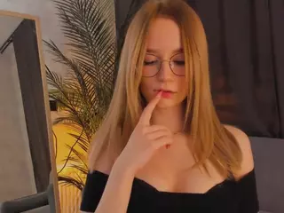 ZaraBrougham's Live Sex Cam Show