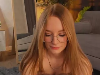 ZaraBrougham's Live Sex Cam Show