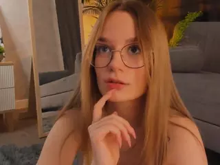 ZaraBrougham's Live Sex Cam Show