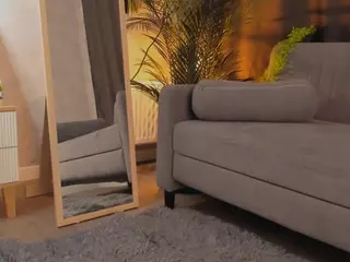ZaraBrougham's Live Sex Cam Show