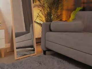 ZaraBrougham's Live Sex Cam Show