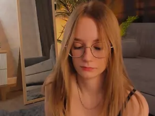 ZaraBrougham's Live Sex Cam Show