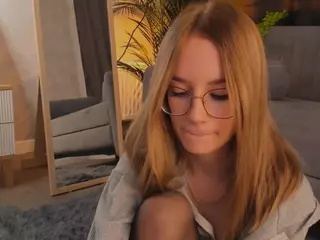 ZaraBrougham's Live Sex Cam Show