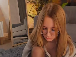 ZaraBrougham's Live Sex Cam Show