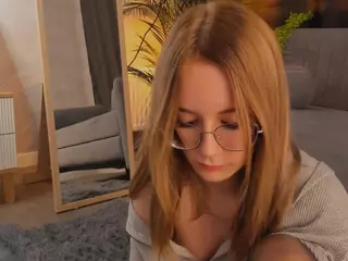 ZaraBrougham's Live Sex Cam Show