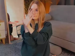 ZaraBrougham's Live Sex Cam Show