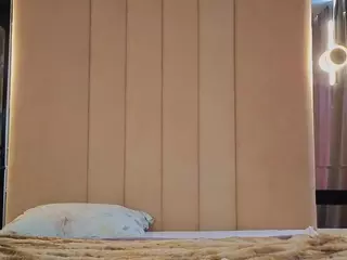 EdlaBuskey's Live Sex Cam Show