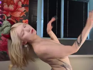 EdlaBuskey's Live Sex Cam Show