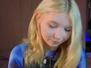 EdlaBuskey's Live Sex Cam Show
