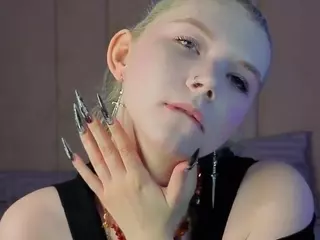 EdlaBuskey's Live Sex Cam Show