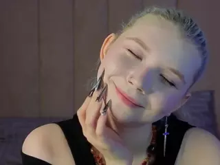 EdlaBuskey's Live Sex Cam Show