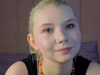 EdlaBuskey's Live Sex Cam Show