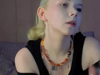 EdlaBuskey's Live Sex Cam Show