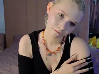 EdlaBuskey's Live Sex Cam Show
