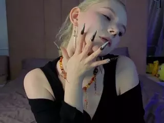 EdlaBuskey's Live Sex Cam Show