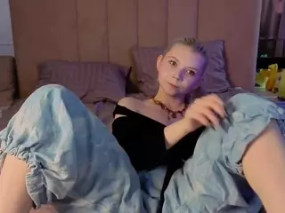 EdlaBuskey's Live Sex Cam Show