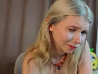 EdlaBuskey's Live Sex Cam Show