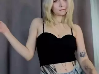 EdlaBuskey's Live Sex Cam Show