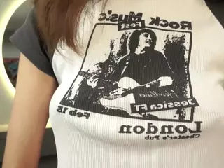 ElletteBody's Live Sex Cam Show