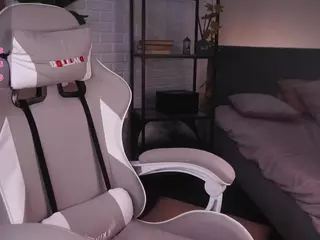 ElletteBody's Live Sex Cam Show