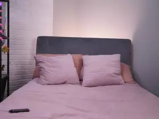 ElletteBody's Live Sex Cam Show