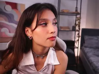 ElletteBody's Live Sex Cam Show