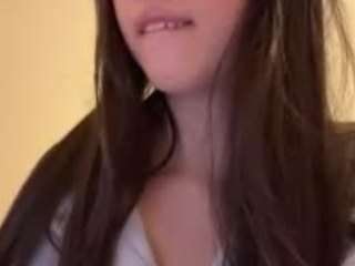 evy019's Live Sex Cam Show
