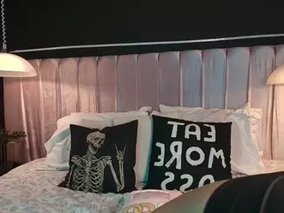 freya naughtiness's Live Sex Cam Show