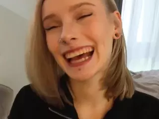 OdelinaArras's Live Sex Cam Show