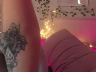 Alli-Aster's Live Sex Cam Show