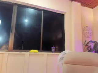 chloee-rossee's Live Sex Cam Show