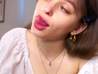ElgaHaddock's Live Sex Cam Show