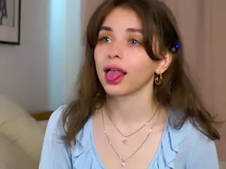 ElgaHaddock's Live Sex Cam Show