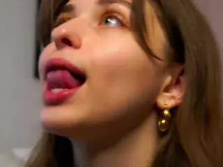 ElgaHaddock's Live Sex Cam Show