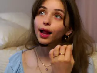 ElgaHaddock's Live Sex Cam Show
